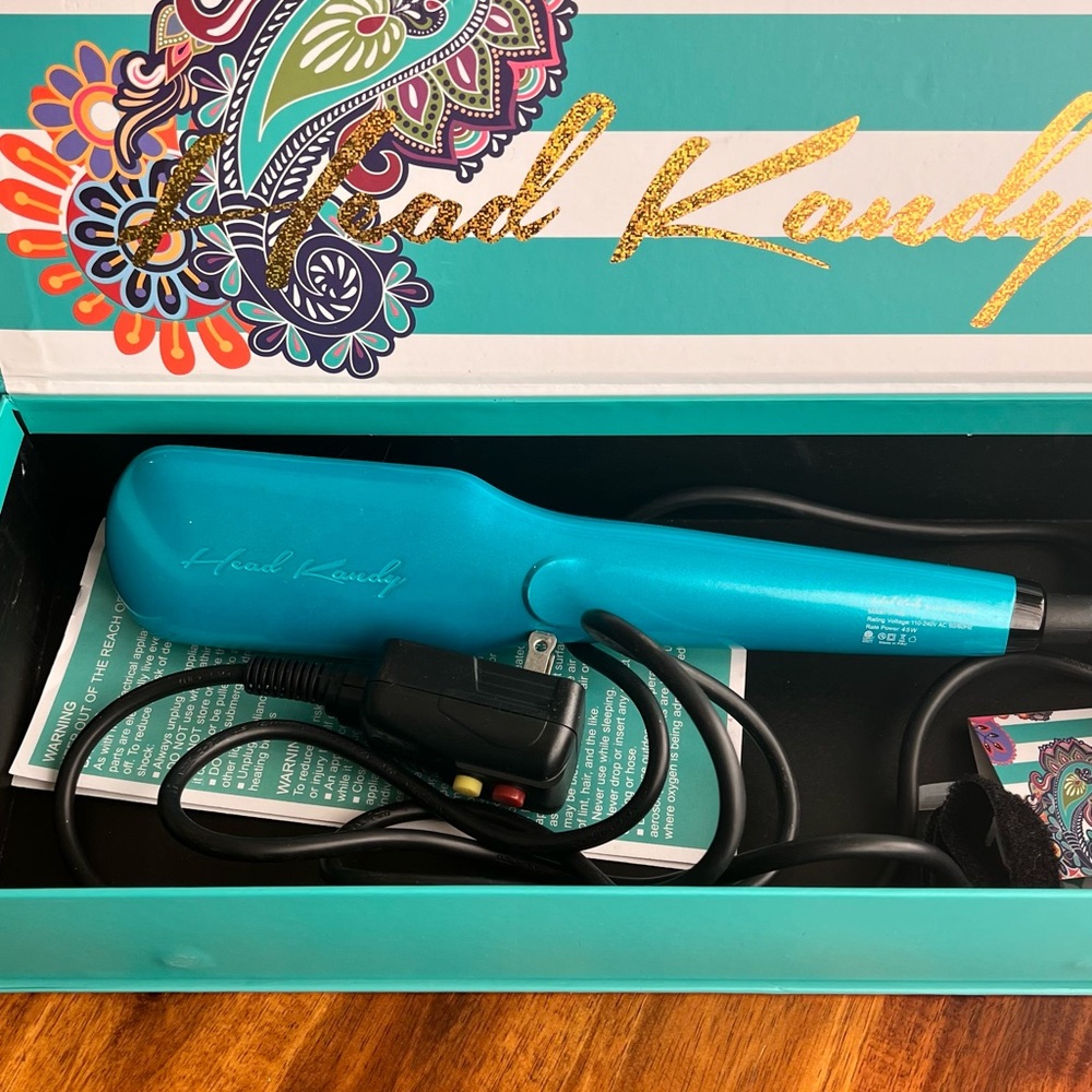 Revolution Professional The One Upper Brush Straightener - Picture 4 of 4
